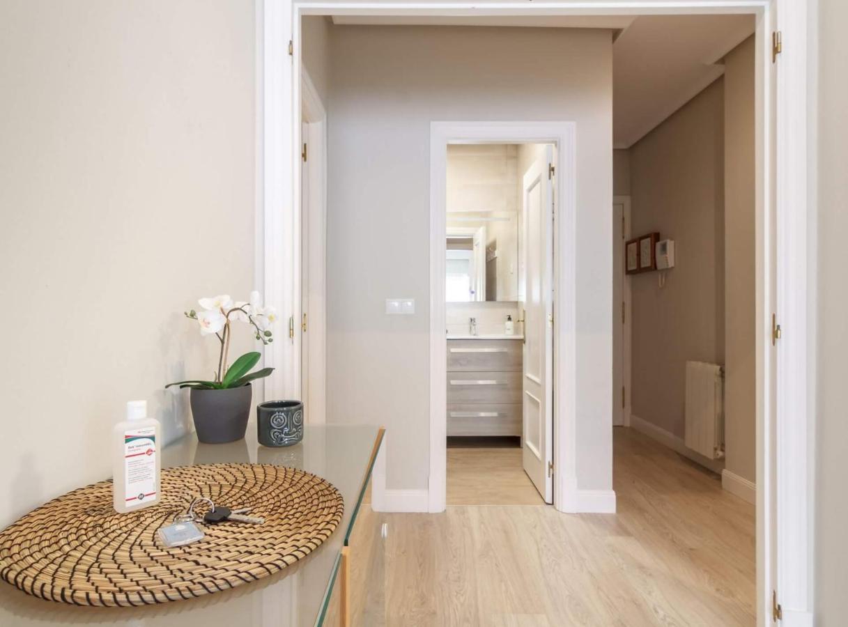 Vivienda Turistica De Prestancia Junto A La Ria De Nervion Bilbao Ngoại thất bức ảnh